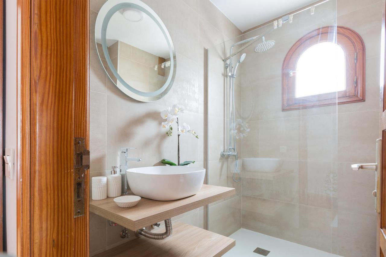 Daruma Apartments 2-Bedroom Duplex With Sea Views كوستا تاغيسي المظهر الخارجي الصورة