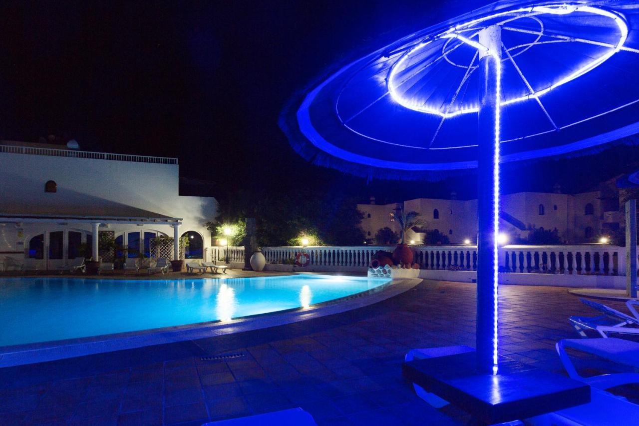 Daruma Apartments 2-Bedroom Duplex With Sea Views كوستا تاغيسي المظهر الخارجي الصورة