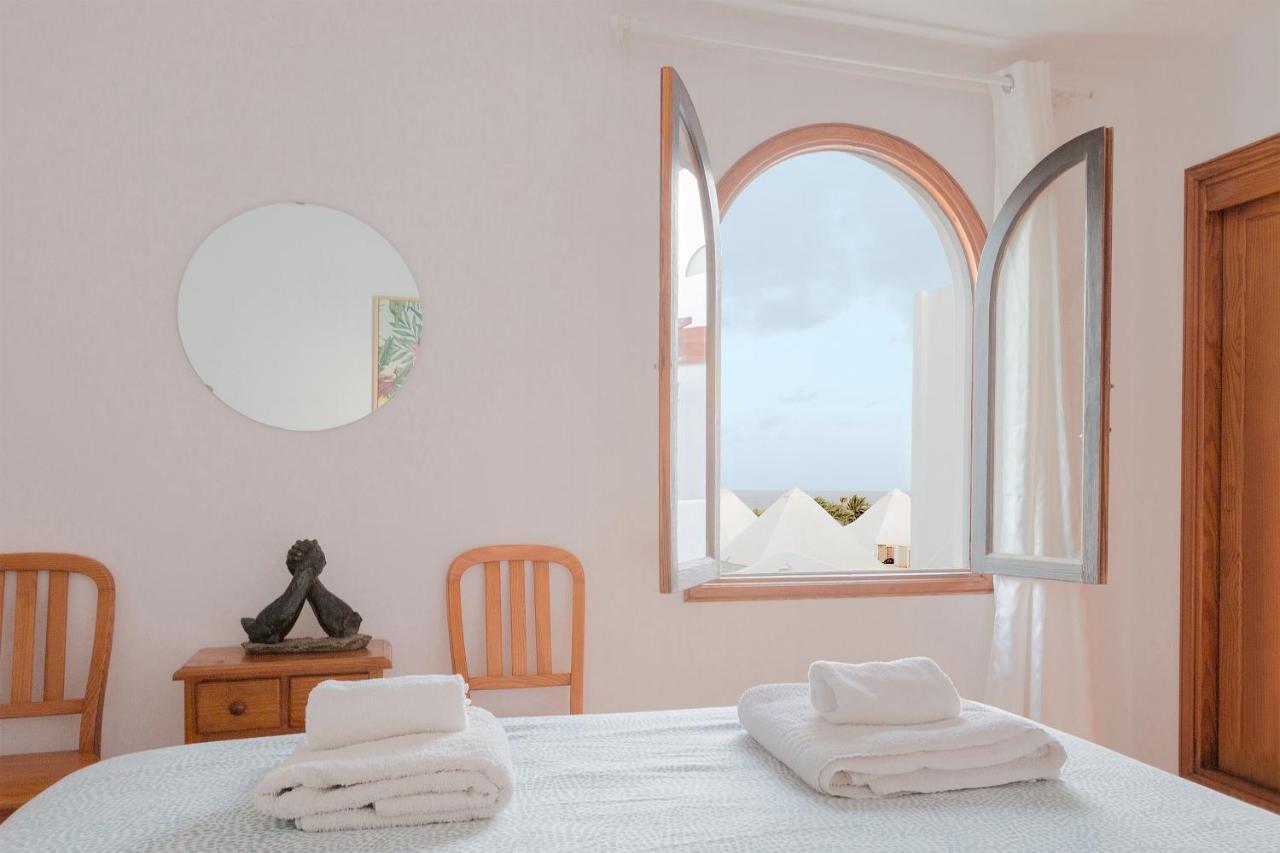 Daruma Apartments 2-Bedroom Duplex With Sea Views كوستا تاغيسي المظهر الخارجي الصورة